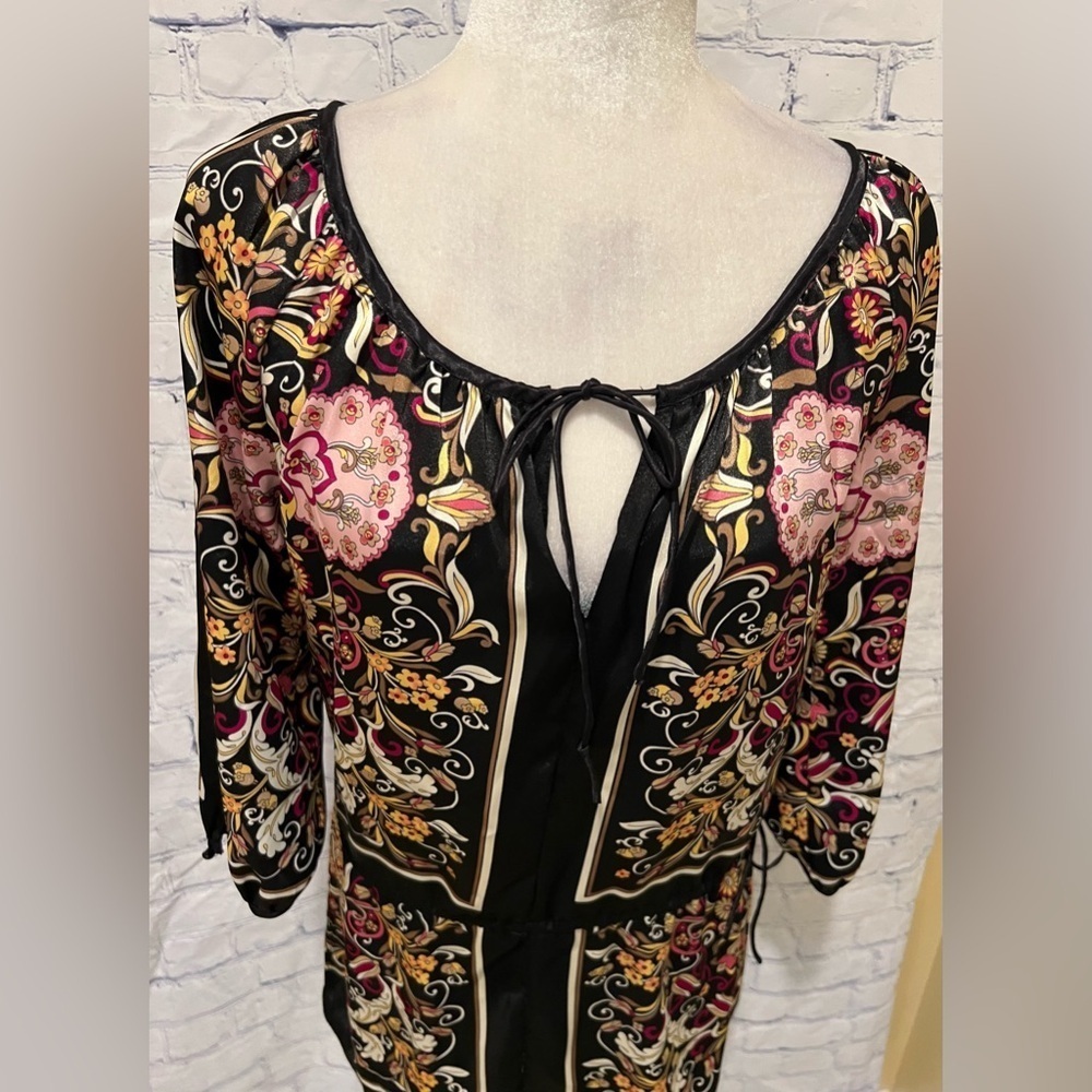 STUDIO JPR Multi Color Floral Design Top Black with Flowers Small dress - Picture 3 of 7